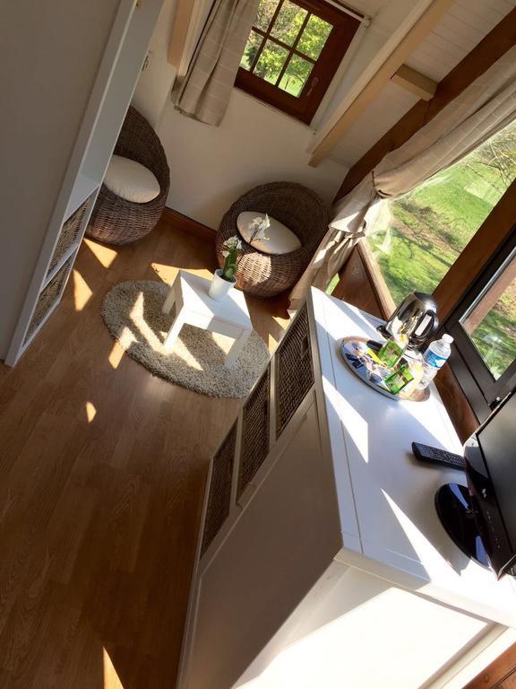 Le Petit Moulin Du Rouvre Hotel Saint-Pierre-de-Plesguen Room photo
